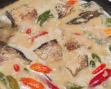 Foto langkah ke 5 dari resep Mangut ikan pari / iwak pe.
