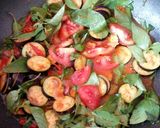 Foto langkah ke 5 dari resep Sambal ikan kemangi dan terong.