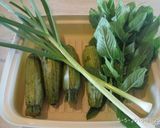 Φωτογραφία βήματος 1 της συνταγής Σαλάτα με ωμά κολοκυθάκια