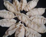 Foto langkah ke 3 dari resep 餃子 Gyoza - Japanese dumpling.