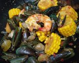 Foto langkah ke 3 dari resep Seafood tumpah.