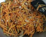 Foto langkah ke 3 dari resep Lumpia Wortel Ebi.