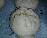 Foto del paso 2 de la receta: Pancitos con queso y cebolla
