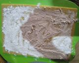 A picture of step 4 of Cinnamon and Raisin twist.