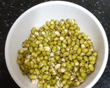 A picture of step 1 of Mung Namkeen (Bhadran na mung).