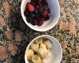 Foto del paso 1 de la receta: Smoothie de frutos rojos y banana