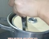 Foto langkah ke 6 dari resep Bolu Ubi Kuning Superr Lembutt.