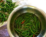 A picture of step 1 of Green Chillies Pickle 'Zasar Pima
