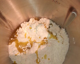 Foto del paso 2 de la receta: Pan con aceitunas en la sartén