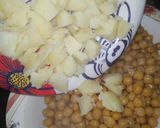 A picture of step 2 of Aloo chana chat.