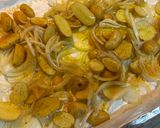 Foto del paso 1 de la receta: Pez espada al horno con patatas y cebolla