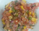 A picture of step 1 of Salsa cheesey nachos.