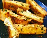 चीज़ गार्लिक ब्रेड स्टिक्स (cheese garlic bread stick recipe in Hindi) रेसिपी चरण 5 फोटो