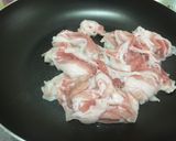 รูปขั้นตอนการทำที่ 2 ของ ราเมงเผ็ดหน้าหมูสไลด์ไข่และเห็ดชิเมจิ🍜🌶