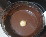 Foto del paso 4 de la receta: Trufas de turrón, nueces y queso Philadelphia