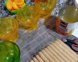 Foto del paso 1 de la receta: Postre de Vainillas, crema y duraznos