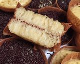 Foto langkah ke 9 dari resep Martabak Bolu.