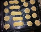 A picture of step 4 of Butter piped cookies.