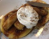 Foto langkah ke 4 dari resep Banana caramel pancake with cinnamon.