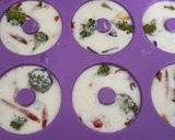 एग व्हाईट एग्झाॅटिक व्हेजी डोनट्स (egg white exotic veggie donuts recipe in marathi) रेसिपी स्टेप 3 फोटो 