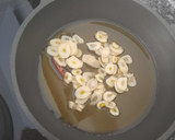 Foto del paso 2 de la receta: Espaguetis a la marinera