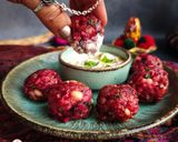 A picture of step 4 of Beetroot sabudana appe.