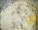 A picture of step 2 of Pinacolada cake.