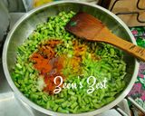 A picture of step 1 of Cowpea Beans Hari Pyaaz and Aloo Methi.