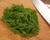 A picture of step 4 of Tricolor Don - Sansyoku Soboro Don - Japanese rice bowl.