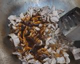 Foto langkah ke 2 dari resep Kapsim tumis taoge bumbu lada hitam.