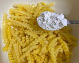 A picture of step 4 of Crunchy french fries.