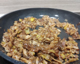 Foto del paso 2 de la receta: Pechuga de pollo con salsa de setas y arroz blanco