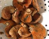 Foto del paso 1 de la receta Revuelto de níscalos, la cena perfecta