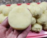 Foto del paso 5 de la receta: 🥔🧀 Llapingachos 🧀 Tortillitas de papa rellenas de queso, a la sartén 🧀🥔