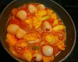 Foto langkah ke 3 dari resep Ayam saus Leci - Nanas (ayam kuluyuk).
