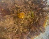 A picture of step 5 of Karelay Gosht.