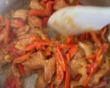 Foto del paso 3 de la receta: Pollo marinado y verduras al horno
