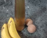 A picture of step 1 of Banana Chikoo Smoothie Milkshake.