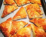 Medvehagymás túróval töltött párnák recept fázis 5 fotója