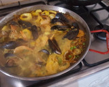 Foto del paso 5 de la receta: Fideuá con mariscos