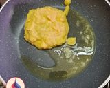 A picture of step 2 of Yellow Dates Halva.