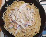 Фото кроку 2 до Локшина з морепродуктами в вершковому соусі.