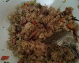 Foto langkah ke 4 dari resep Nasi goreng cumi asap.