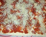 Foto langkah ke 2 dari resep Smoke Beef and Cheese Pinwheels.
