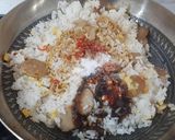Foto langkah ke 4 dari resep Nasi Goreng Bakso.