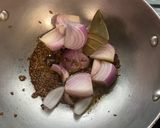A picture of step 1 of Paneer lasooni.