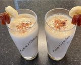 A picture of step 1 of DATE AND BANANA SMOOTHIE:.