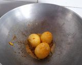 A picture of step 1 of Egg Curry.