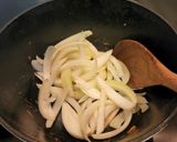 รูปขั้นตอนการทำที่ 3 ของ Nikujaga - สตูว์เนื้อกับมันฝรั่ง