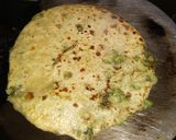 A picture of step 3 of Stuffed bathua paratha.